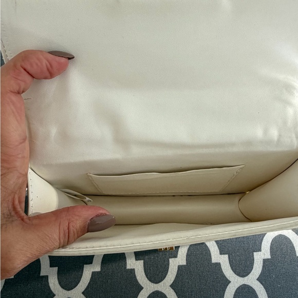 Quilted Crossbody Bag White with Gold Chain Strap - Picture 11 of 16